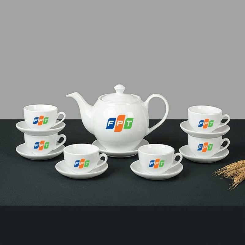 in Logo lên bộ ấm chén trà