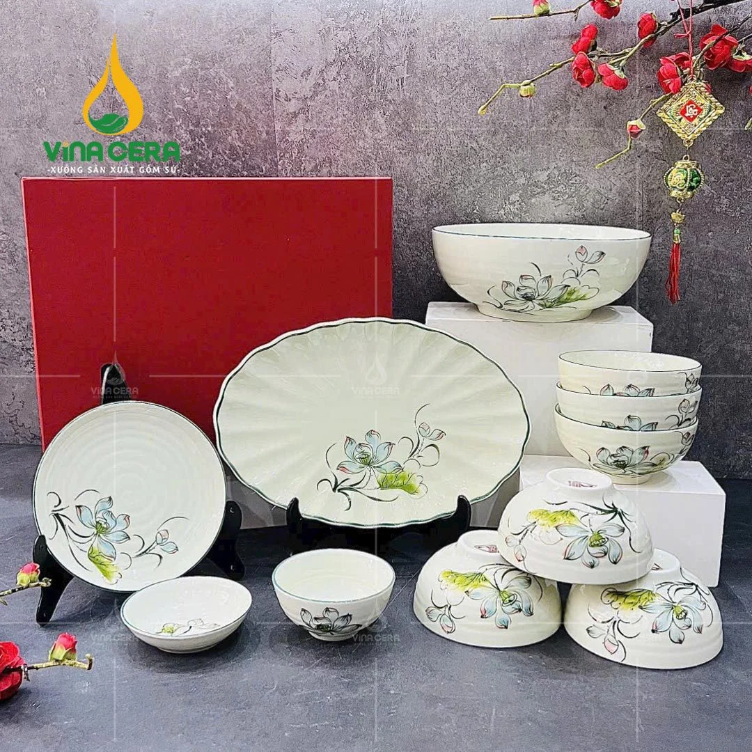 Bộ bát đĩa quà tặng cao cấp dịp lễ Tết từ Xưởng gốm sứ Bộ chén đĩa Bát Tràng vẽ sen xanh