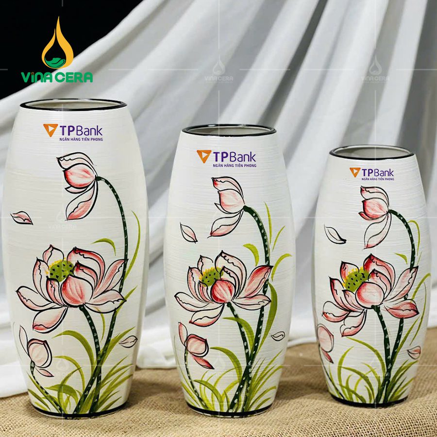 Gợi Ý Mẫu Lọ Hoa In Logo Quà Tặng Gốm Sứ Bát Tràng Cao Cấp bộ 3 logo Bát Tràng vẽ Sen