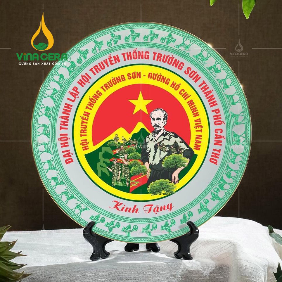 Đĩa biểu trưng - Quà tặng kỷ niệm ngày thành lập Quân đội Nhân dân