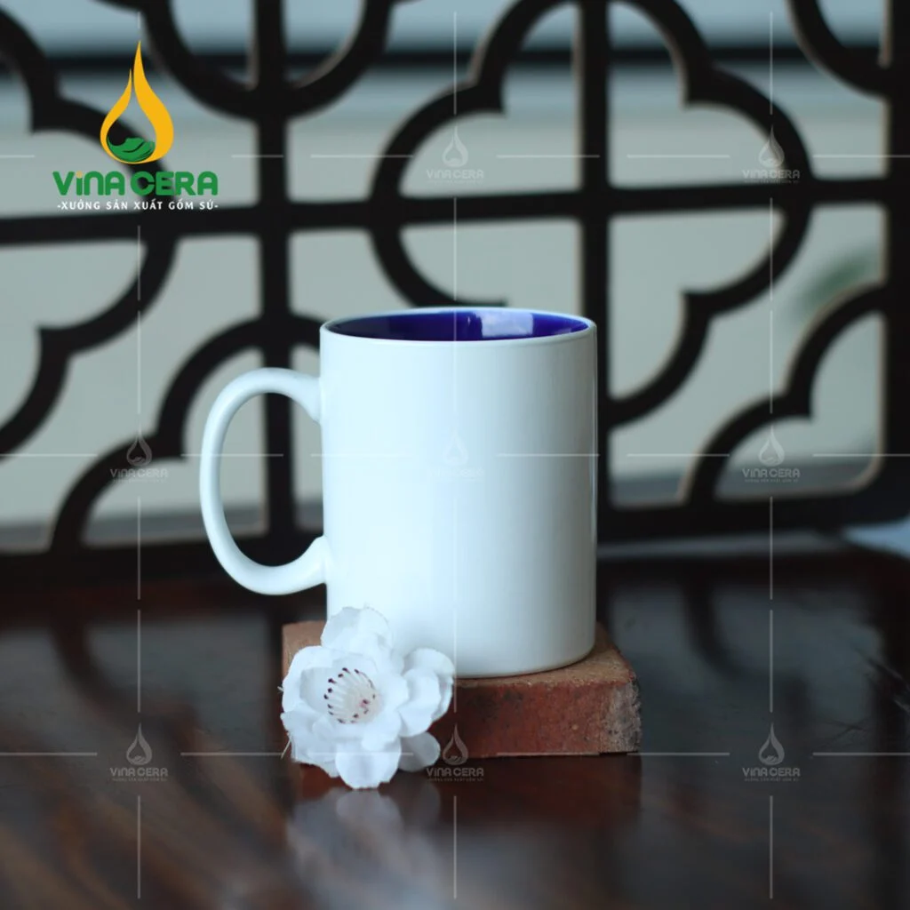 ly sứ men màu