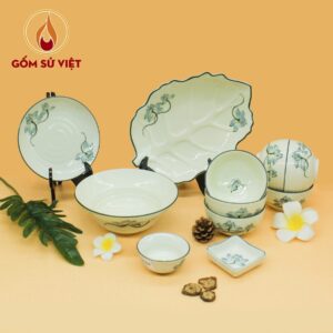 Bộ bát đĩa sứ men lam vẽ sen xanh