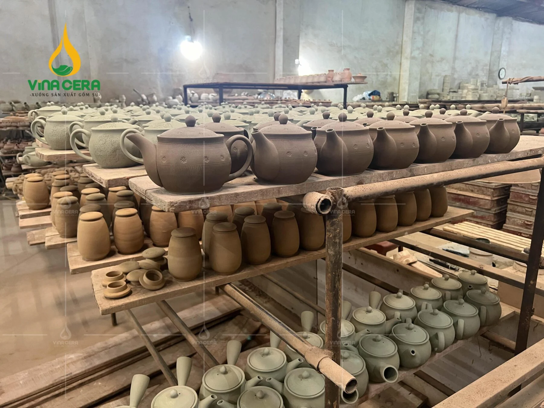 Xưởng sản xuất ấm chén Bát Tràng