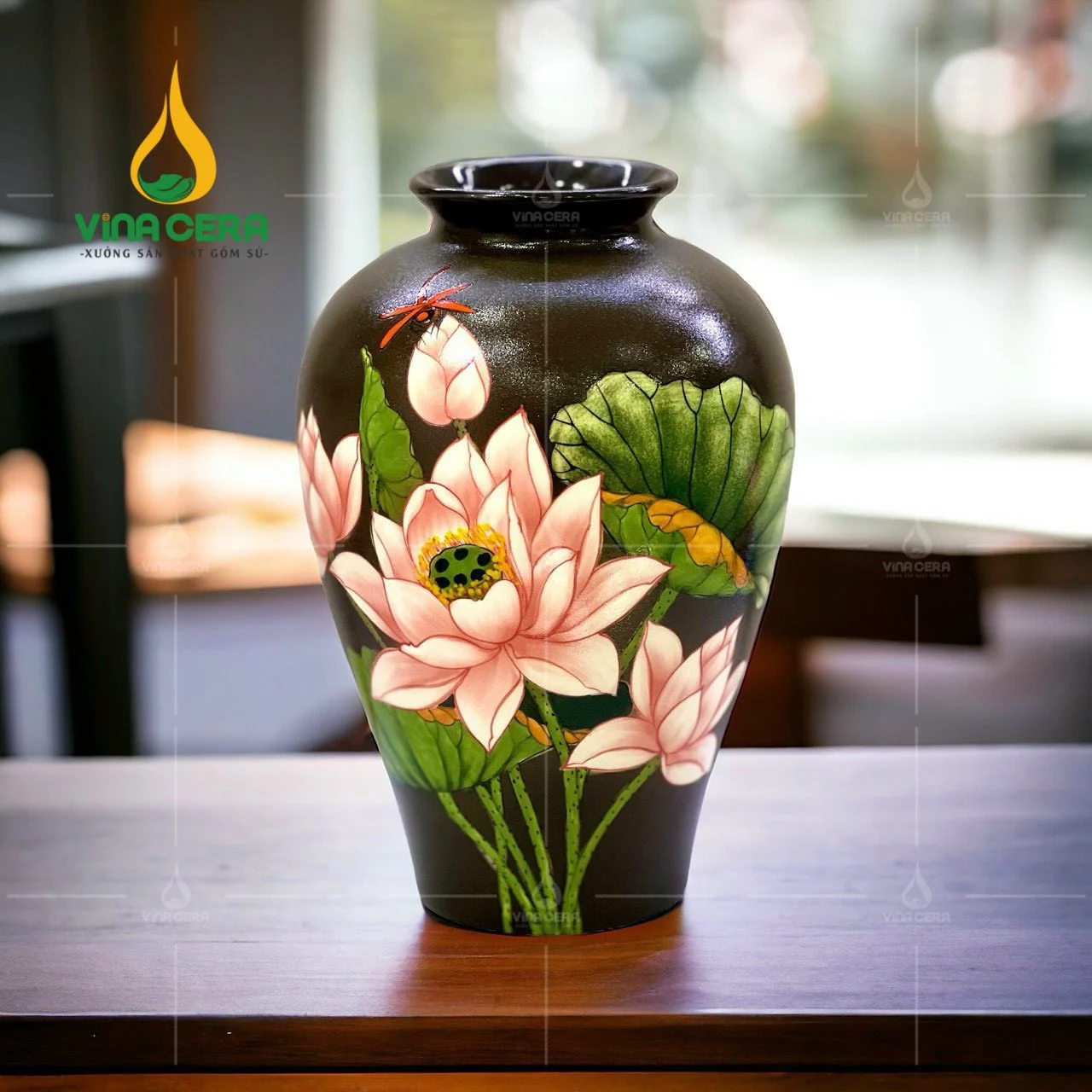 Bình hoa Bát Tràng men gốm vẽ hoa sen