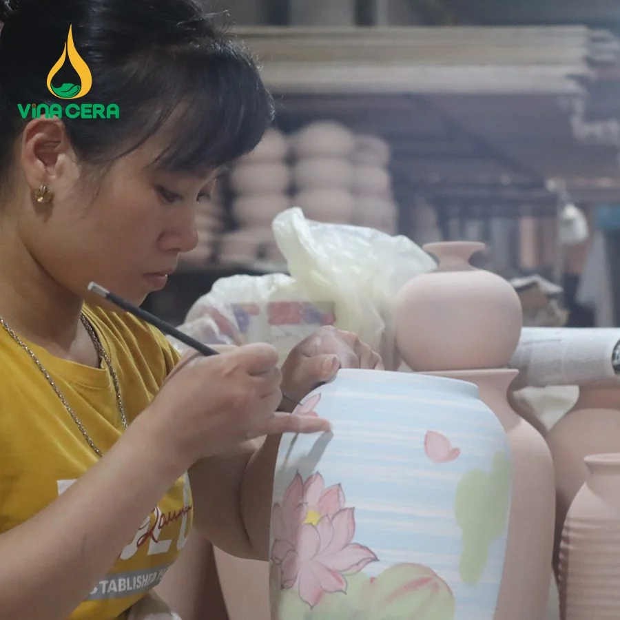 Xưởng Sản Xuất Bình Hoa Sứ Bát Tràng Theo Yêu Cấu