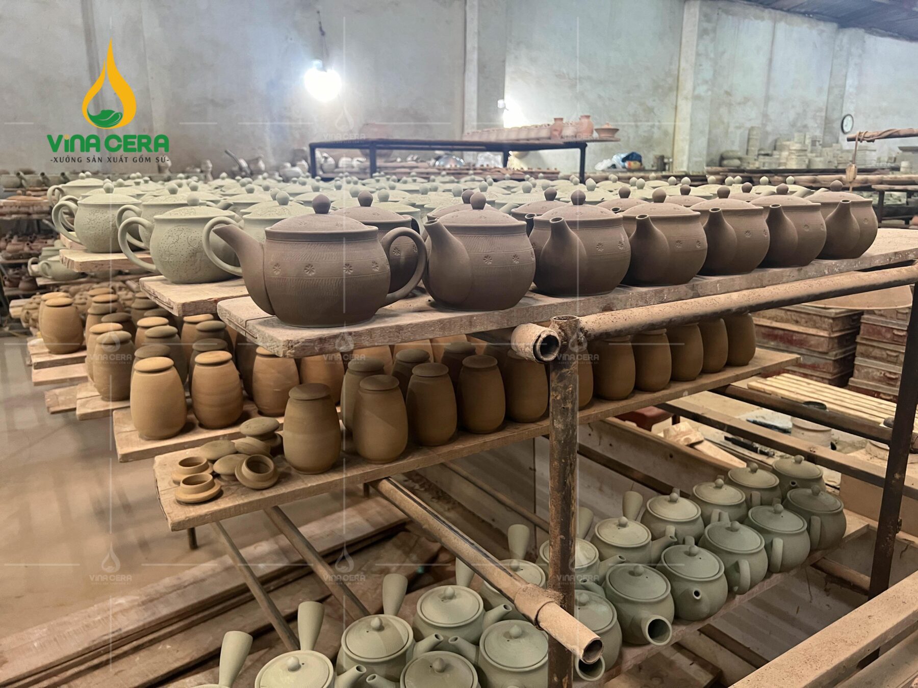 Xưởng sản xuất ấm chén Bát Tràng: Địa chỉ tin cậy cho bộ ấm chén chất lượng Xưởng sản xuất ấm chén Bát Tràng