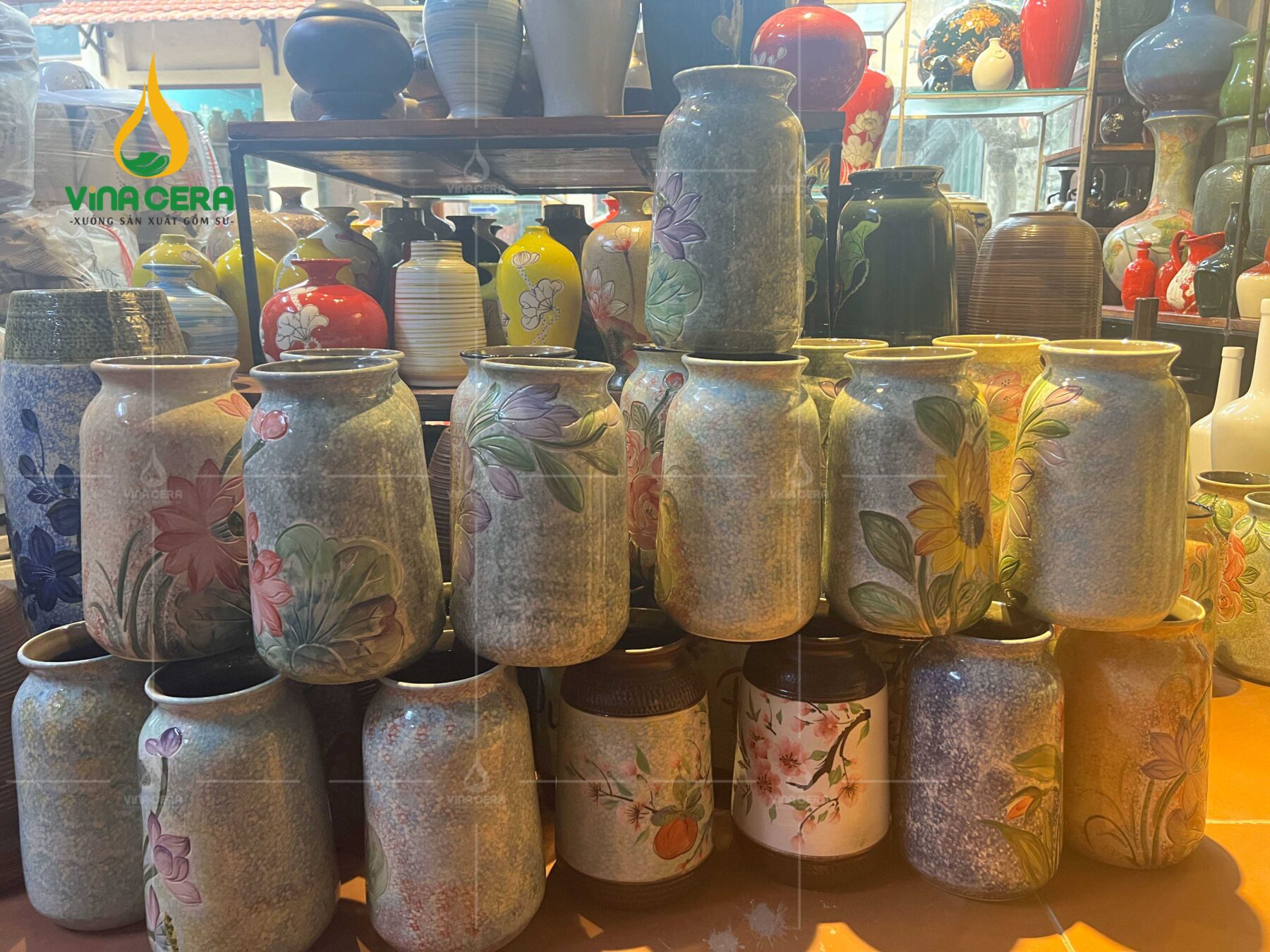 xưởng sản xuất bình hoa Bát Tràng