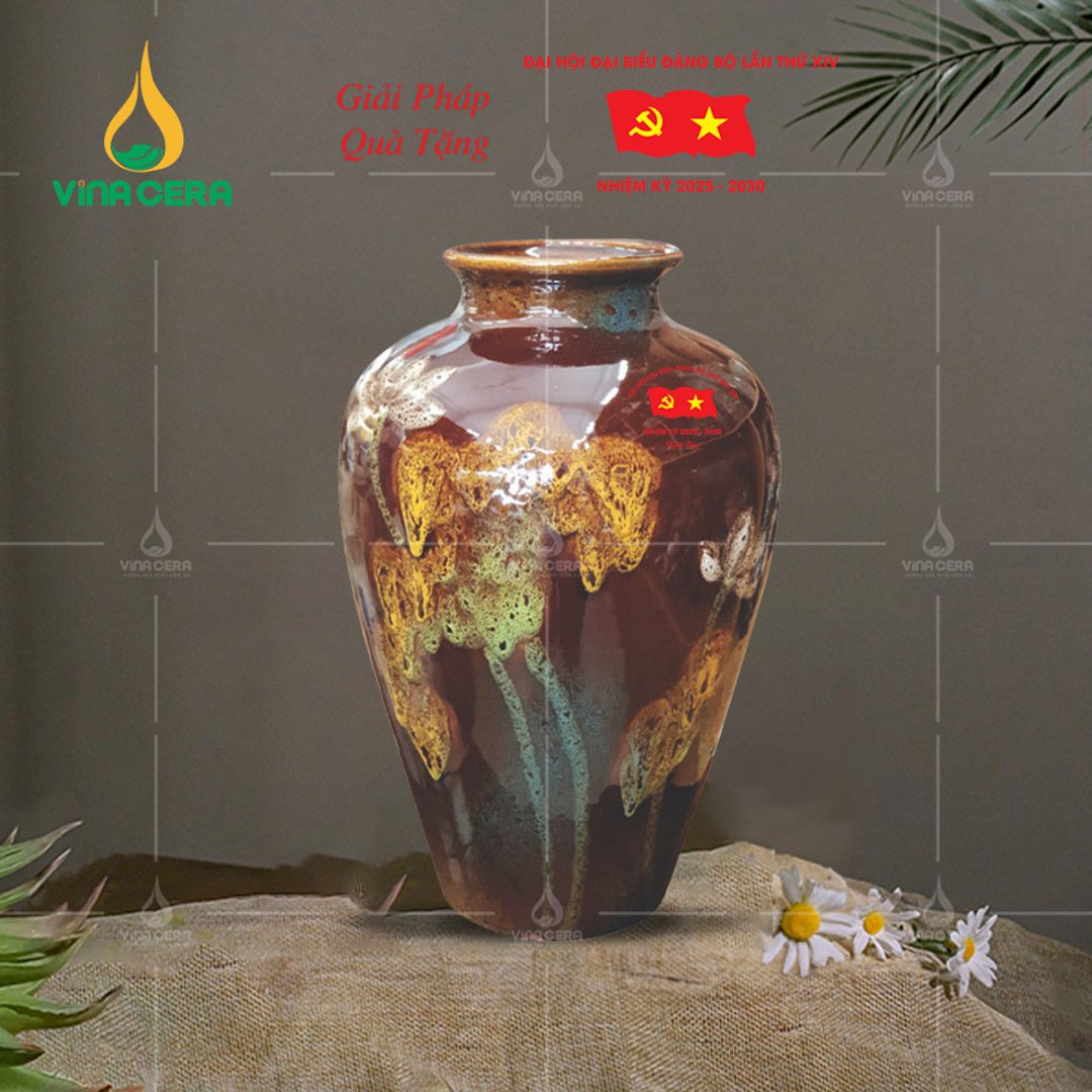 Bình hoa in logo Đại hội Đảng
