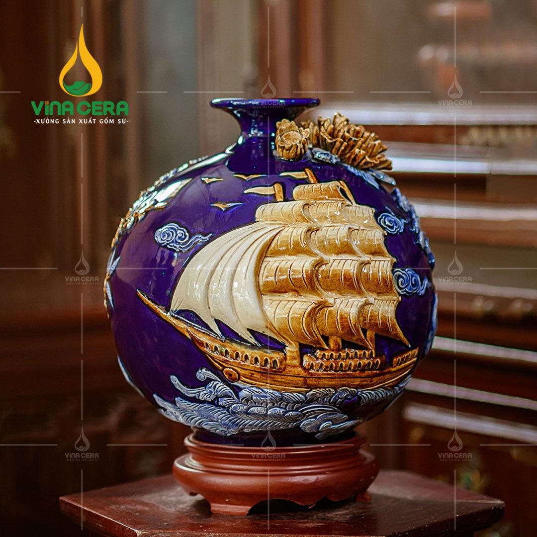 Bình hút lộc đắp nổi Thuận Buồm Xuôi Gió