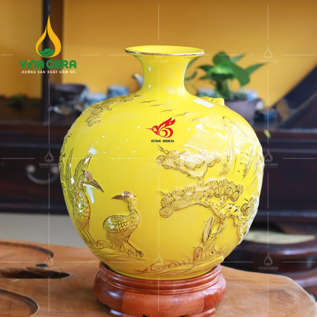 Bình hút lộc đắp nổi viền vàng Tùng Hạc