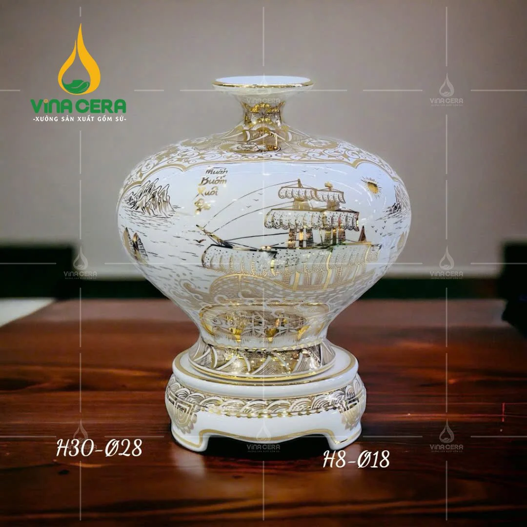Bình Hút Tài Lộc Cho Người Mệnh Kim: Cách Chọn & Ý Nghĩa Phong Thủy Bình hút lộc vẽ vàng chi tiết