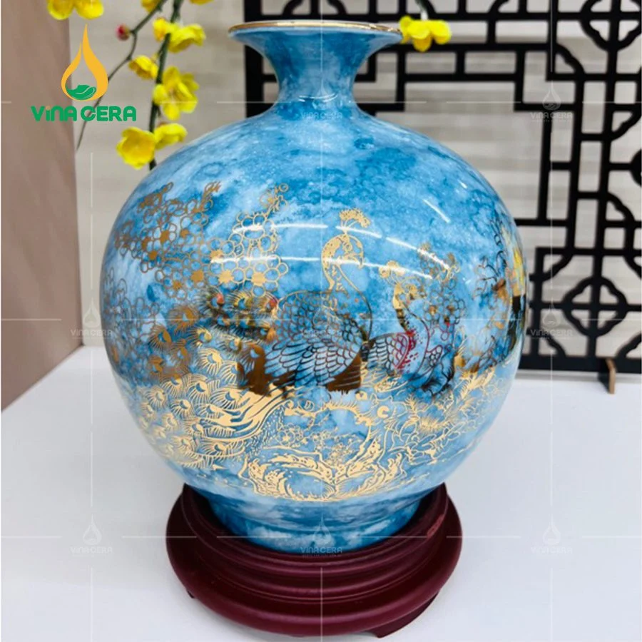 Bình Hút Tài Lộc Cho Người Mệnh Thủy: Chọn Lựa và Ý Nghĩa Bình Hút Lộc Men Vân Đá Chim công - Công thành danh toại