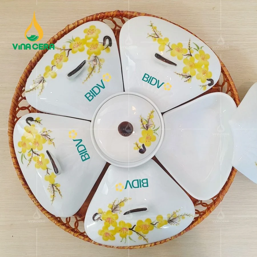 Khay Mứt Sứ Làm Quà Tặng Tết: Ý Nghĩa Và Đặc Điểm Nổi Bật khay mứt sứ in logo
