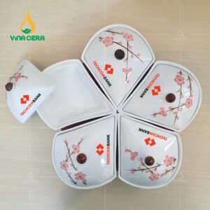 khay mứt sứ Bát tràng hình trái tim