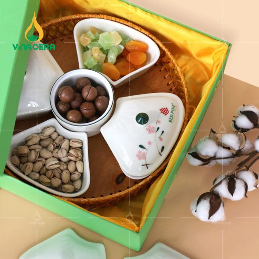 Khay Mứt Sứ Làm Quà Tặng Tết: Ý Nghĩa Và Đặc Điểm Nổi Bật khay đựng mứt tết bằng sứ - Bộ 3 hủ (24)