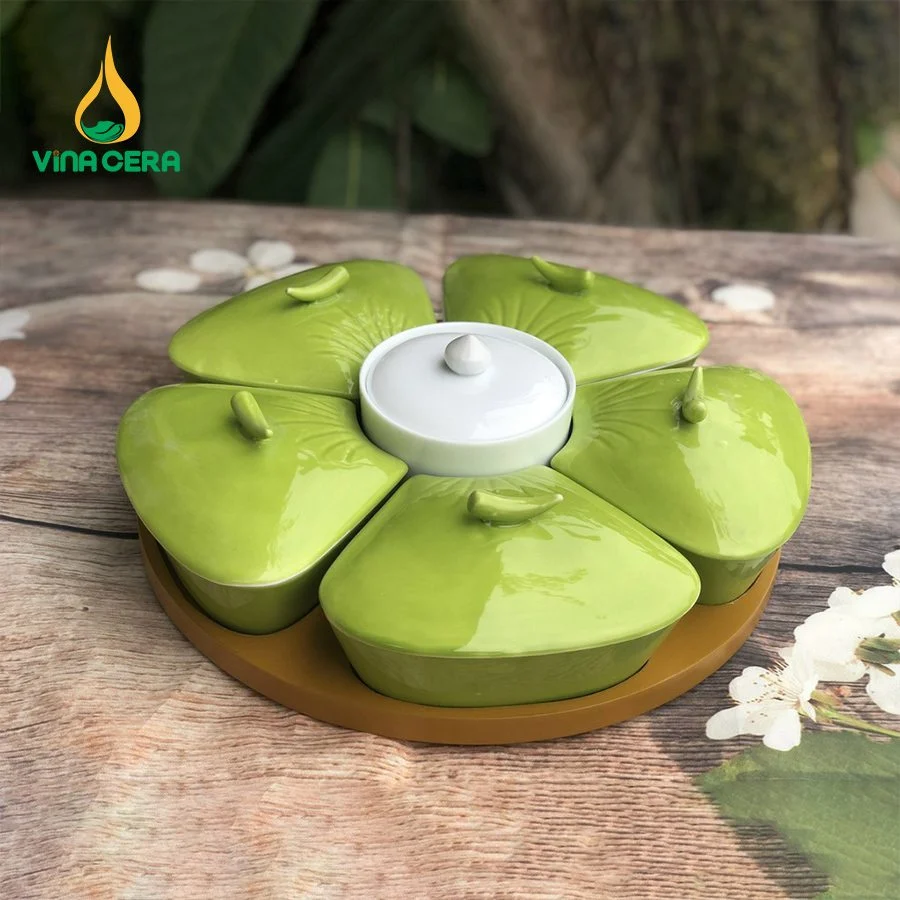 Khay Mứt Sứ Làm Quà Tặng Tết: Ý Nghĩa Và Đặc Điểm Nổi Bật khay mứt sứ Bát tràng cao cấp hoa mặt trời (1)