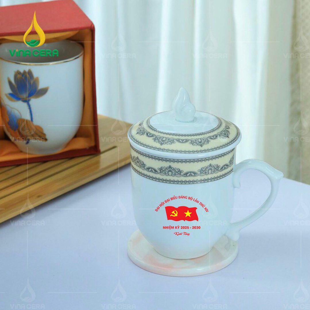 Ly sứ in logo Đại hội