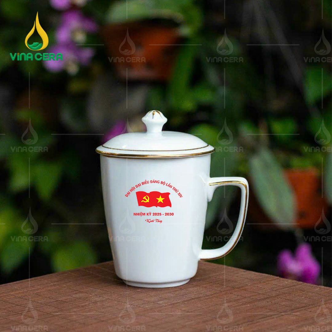 Ly sứ in logo Đại hội