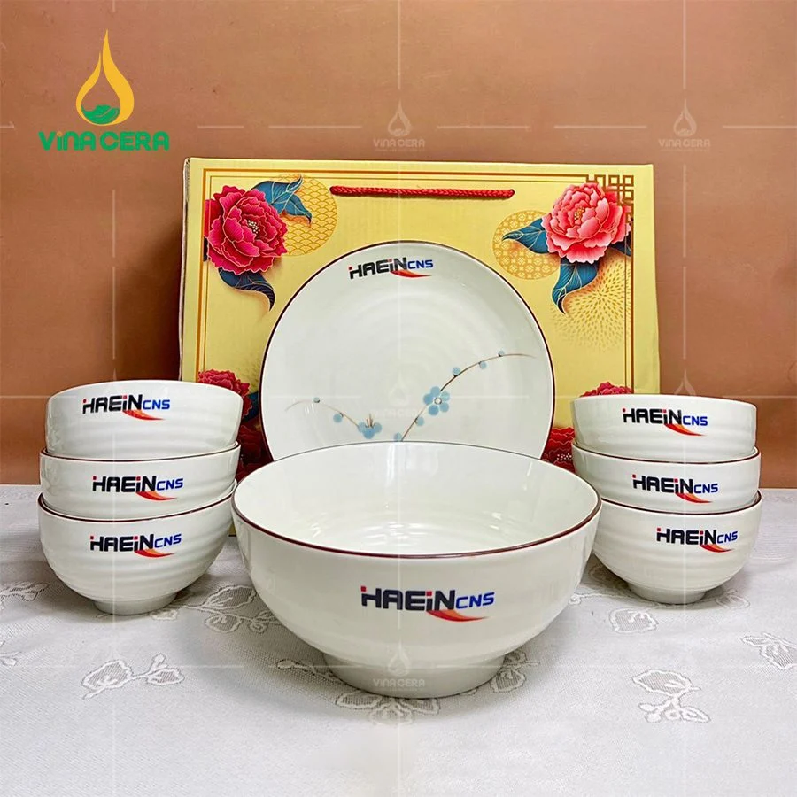 Bộ ấm trà Sứ Minh Châu làm quà tặng 30/4 in logo cho các tổ chức bát đĩa sứ minh châu
