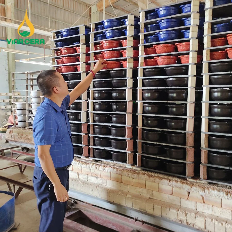 Tìm Hiểu Quy Trình Sản Xuất Gốm Sứ Bát Tràng Kiểm tra thành phẩm