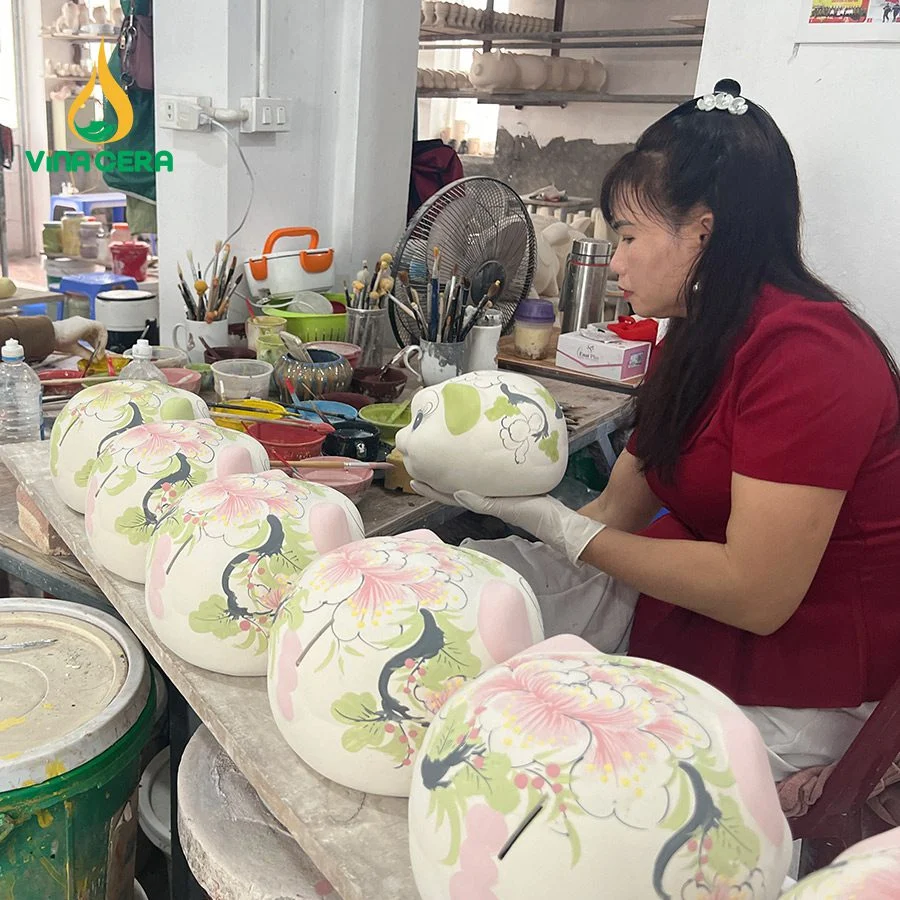 Xưởng sản xuất heo đất Bát Tràng