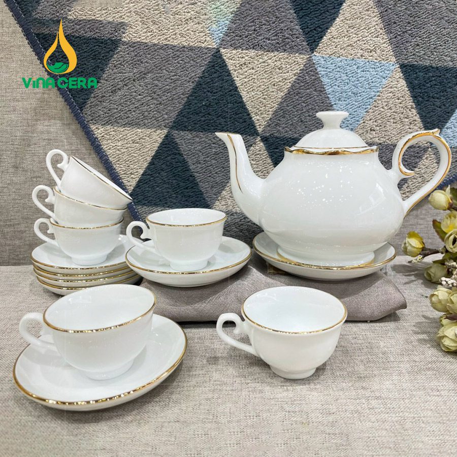 Ấm Trà Bát Tràng Đẹp - Món Quà Tết Ý Nghĩa Cho Mọi Nhà Bộ Ấm Chén Trà Thiên Kim Viền Vàng Kim (3)