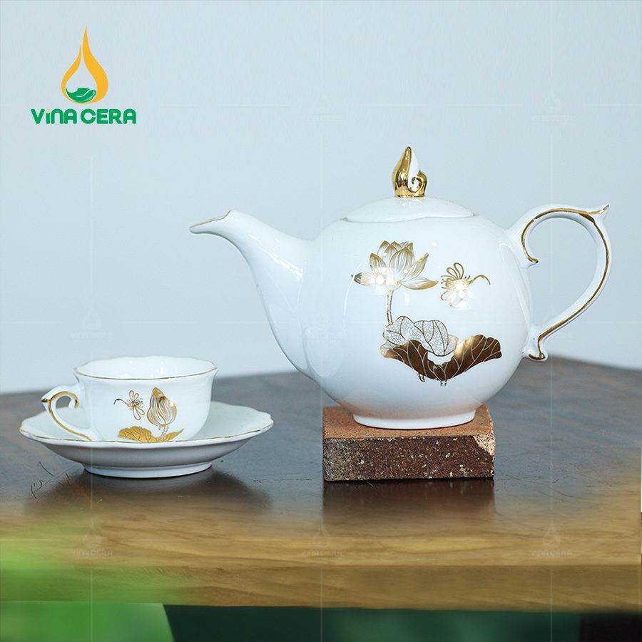 Khám Phá Nghệ Thuật Ấm Chén Vẽ Vàng - Bảo Tồn Văn Hóa Việt Bộ Ấm Trà Mẫu Đơn Vẽ Vàng VN AC 42 (3)