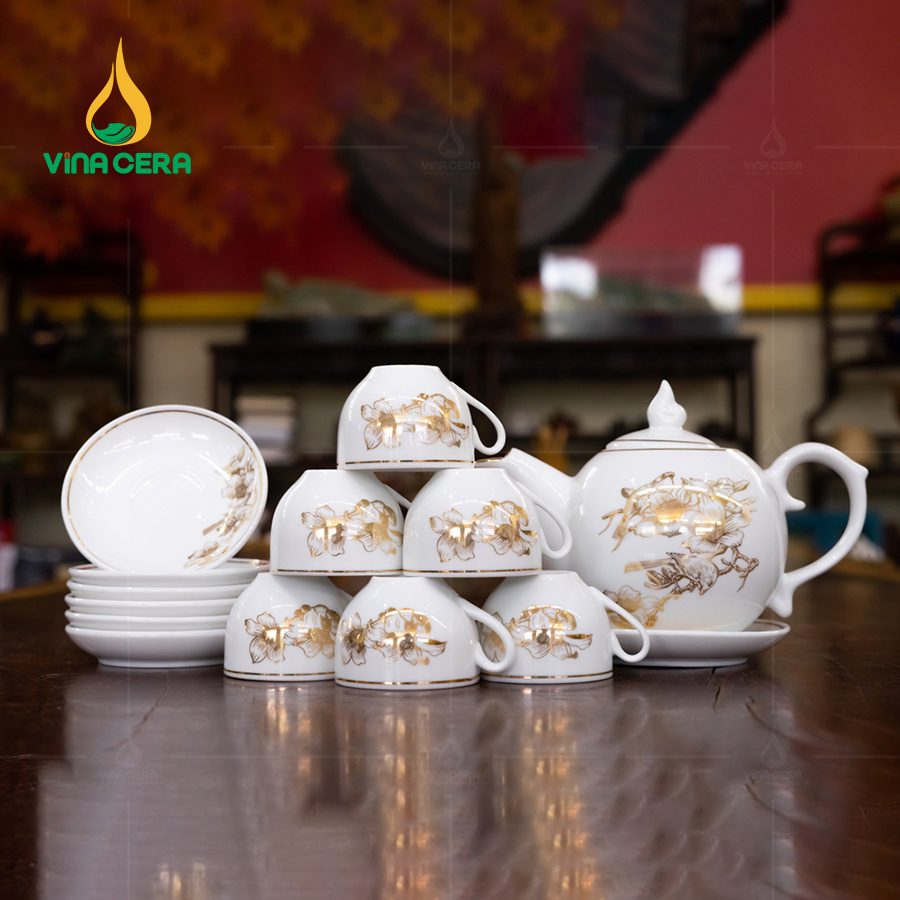 Khám Phá Nghệ Thuật Ấm Chén Vẽ Vàng - Bảo Tồn Văn Hóa Việt Bộ ấm Trà Dáng Bưởi Chóp Ngọn Lửa Vẽ Vàng (1)