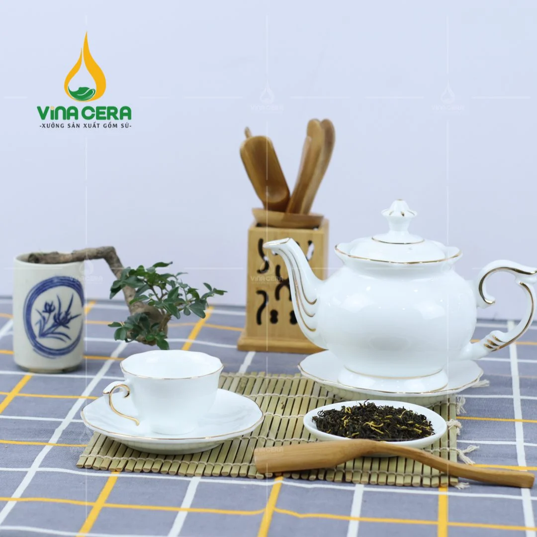 Bộ Ấm Chén Đài Các Chỉ Vàng Bát Tràng (13)