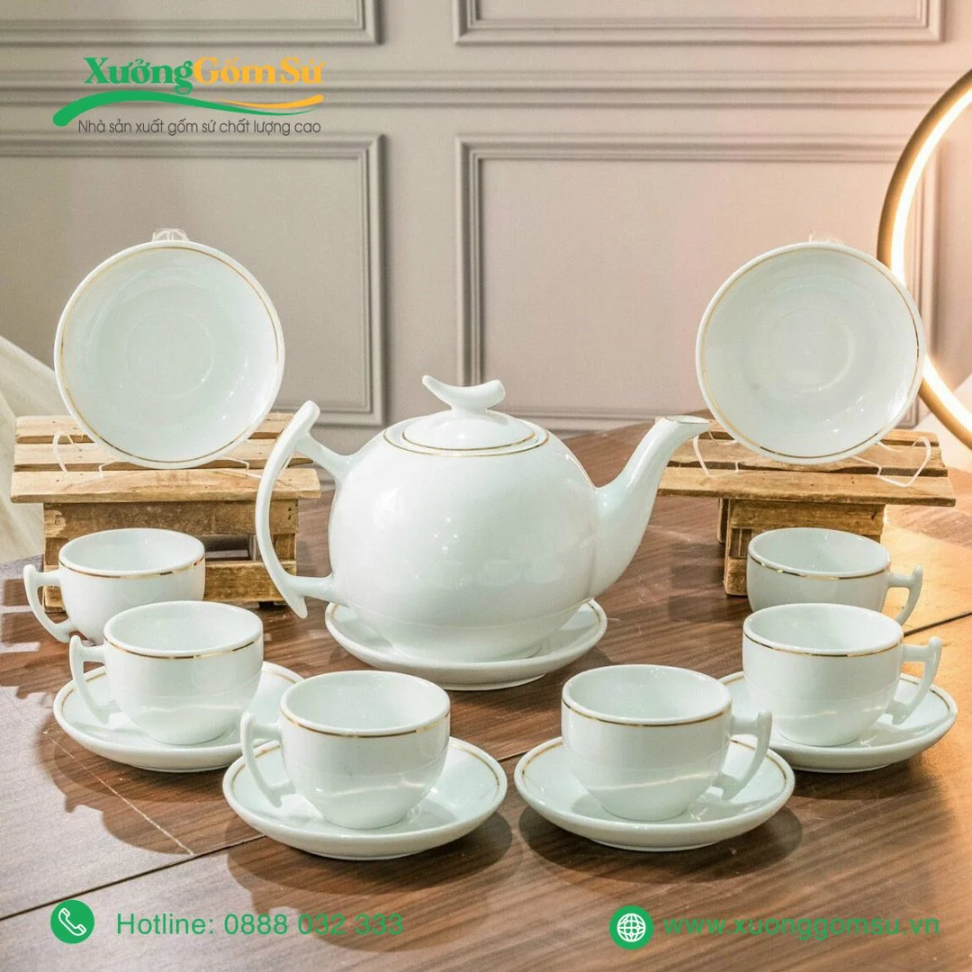 ấm chén sứ trắng dáng trăng khuyết