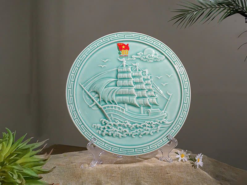 đĩa biểu trưng quà tặng Kỷ niệm Thành Lập Quân Đội (1)