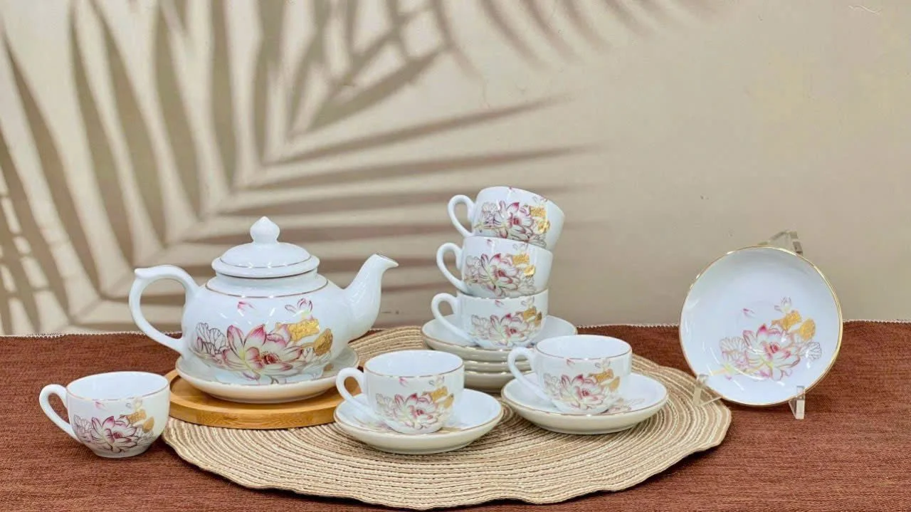 Ấm Trà Bát Tràng Đẹp - Món Quà Tết Ý Nghĩa Cho Mọi Nhà