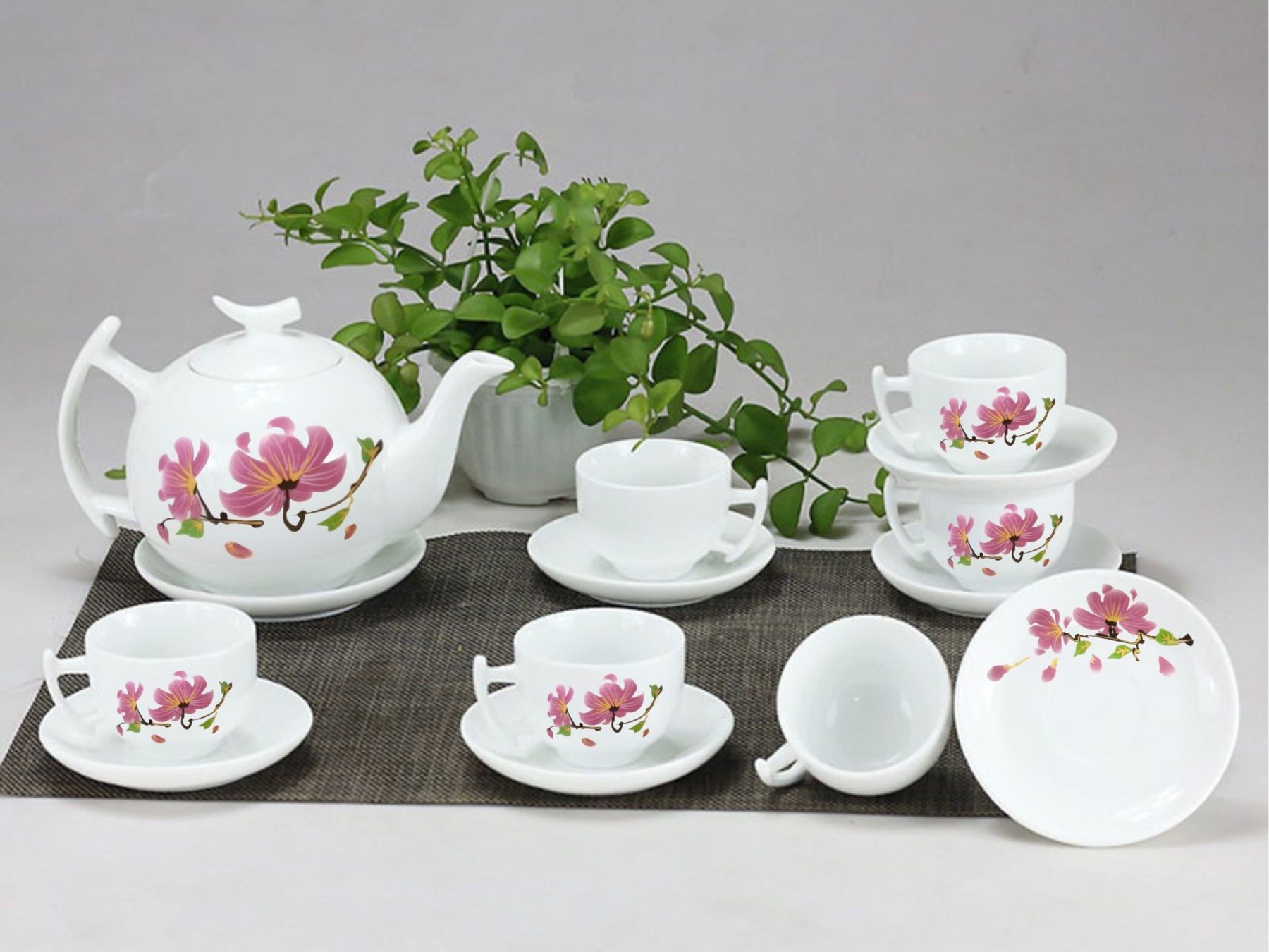 Ấm Trà Bát Tràng Đẹp - Món Quà Tết Ý Nghĩa Cho Mọi Nhà Ấm chén quà tặng Tết