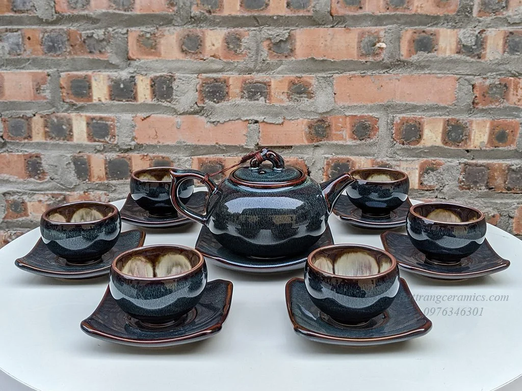 Khám Phá Vẻ Đẹp Huyền Bí Của Ấm Chén Hỏa Biến - Di Sản Nghệ Thuật Việt Nam ấm chén Hỏa Biến quả Hồng